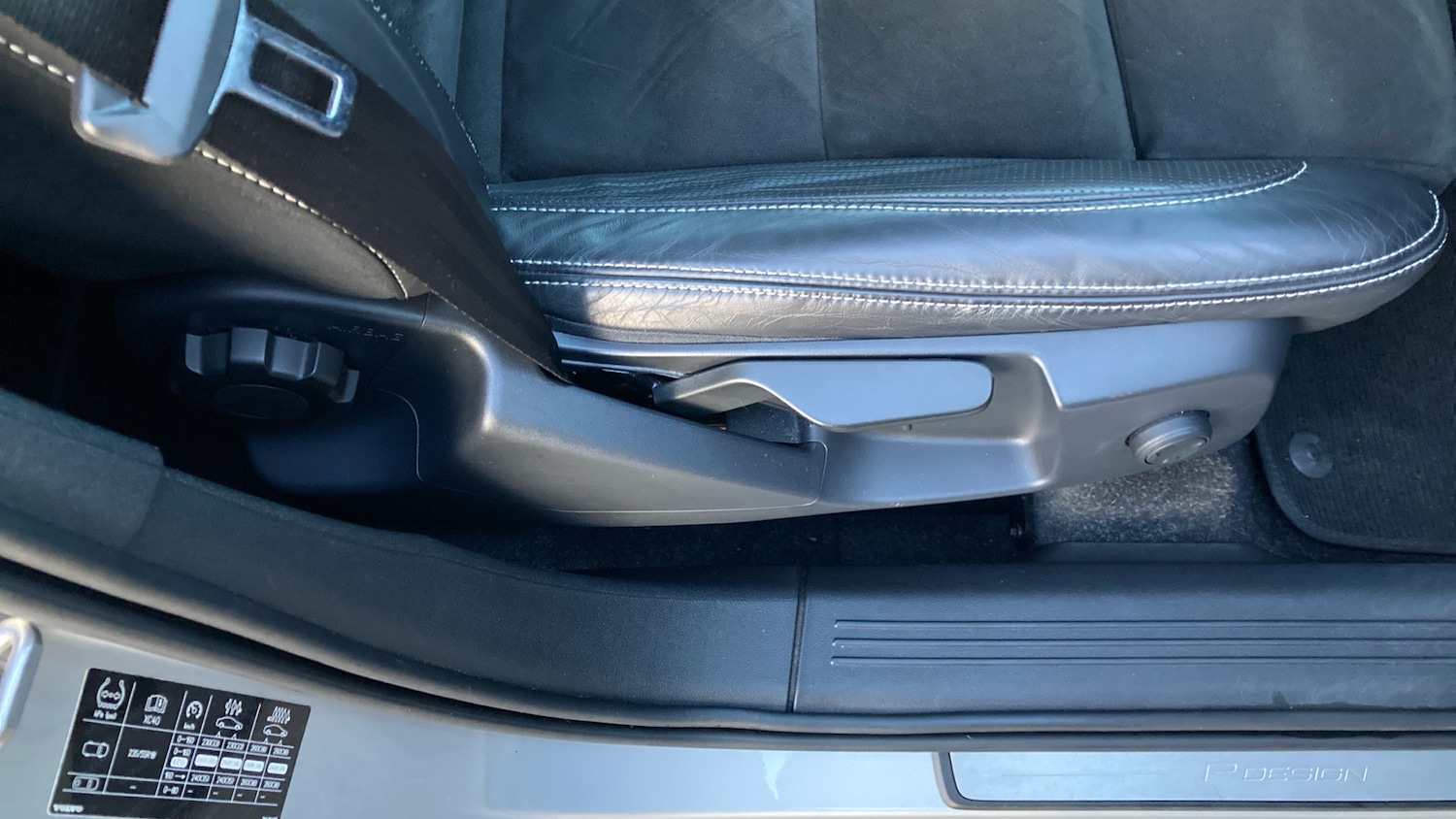 Used Volvo XC40 2018 for sale - 76568369: Photo 44