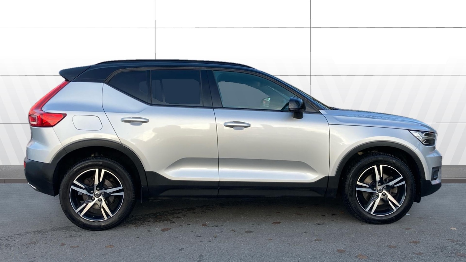 Used Volvo XC40 2018 for sale - 76568369: Photo 5