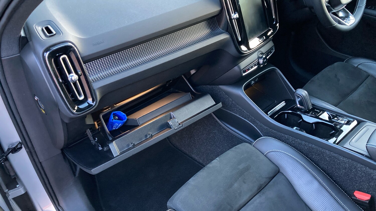 Used Volvo XC40 2018 for sale - 76568369: Photo 66