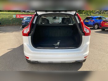 Used Volvo XC60 2016 for sale - 75935192: Photo