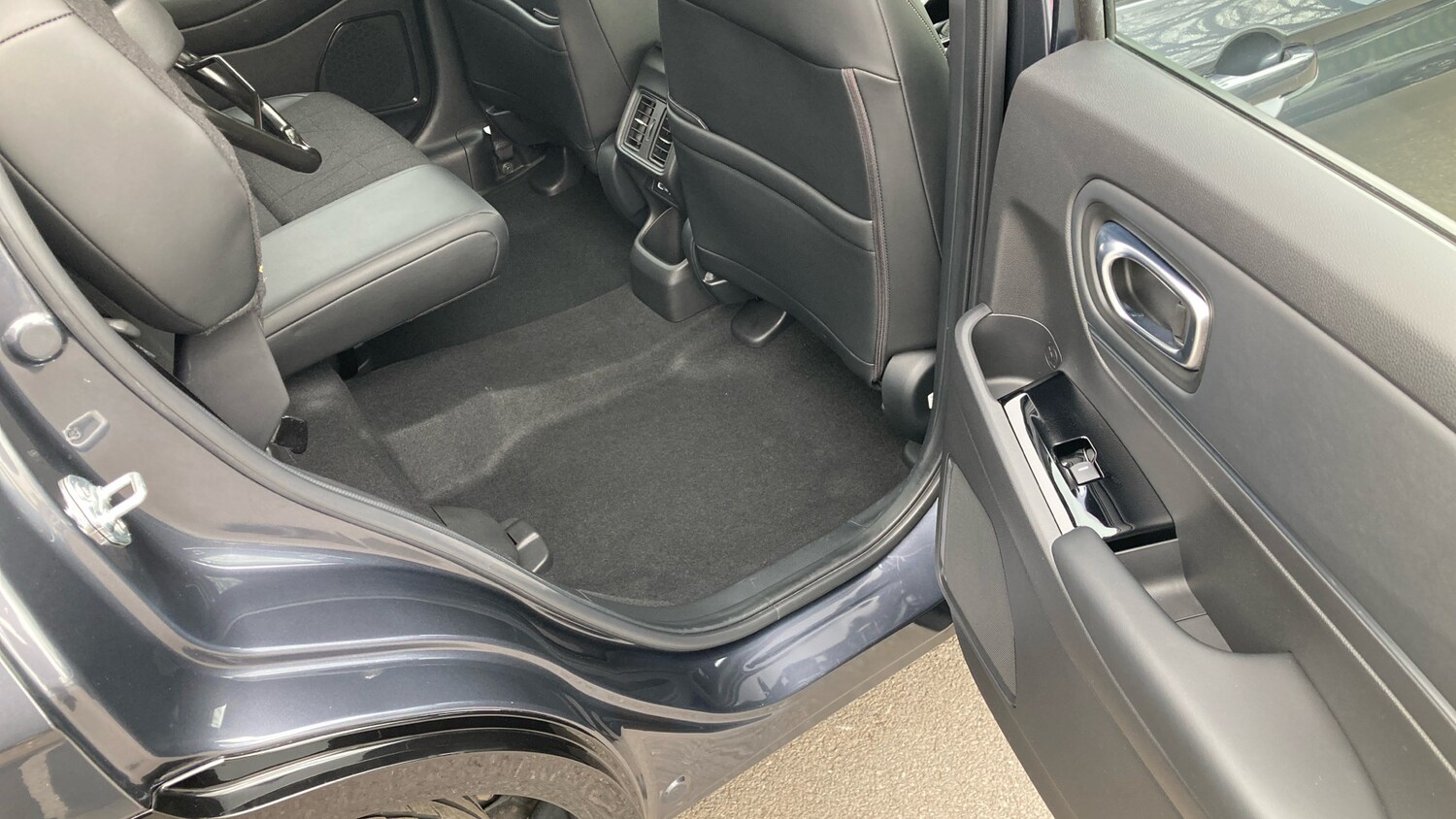 Used Honda HR-V 2022 for sale - 77990473: Photo 32