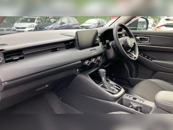 Used Honda HR-V 2023 for sale - 76244723: Photo 2