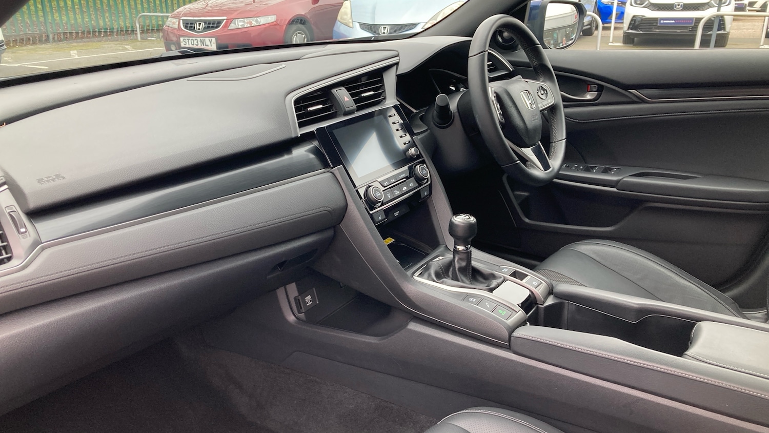 Used Honda Civic 2021 for sale - 78144825: Photo 2