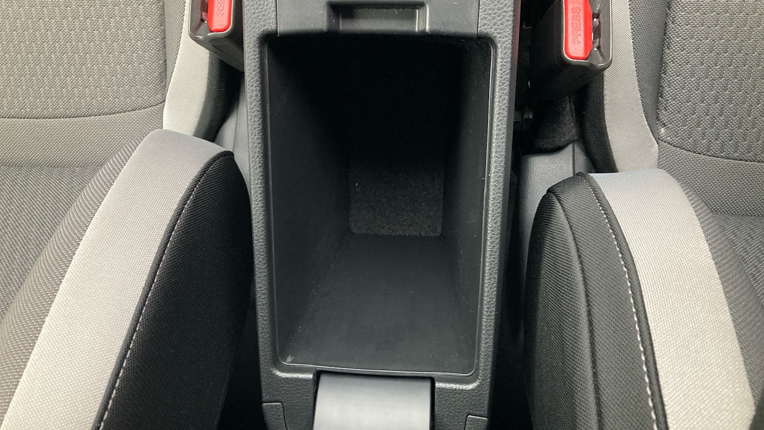 Used Honda Jazz 2023 for sale - 77516358: Photo 31