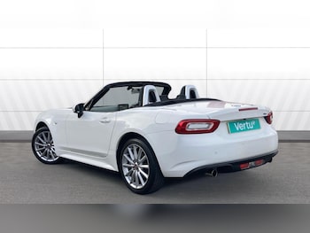 Used Fiat 124 Spider 2016 for sale - 76302090: Photo 2