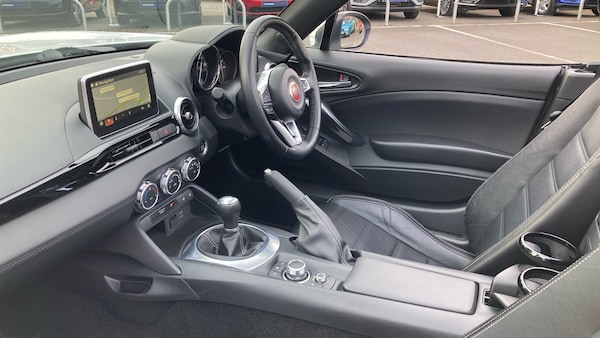 Used Fiat 124 Spider 2016 for sale - 76302090: Photo 9