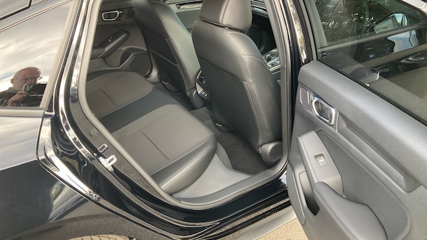 Used Honda Civic 2025 for sale - 76131138: Photo 32