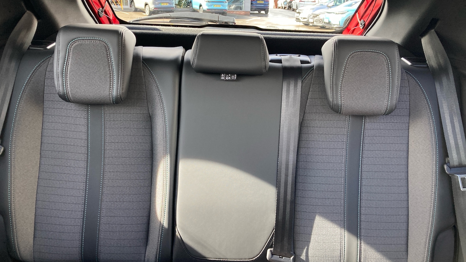 Used Peugeot 208 2023 for sale - 78018185: Photo 15