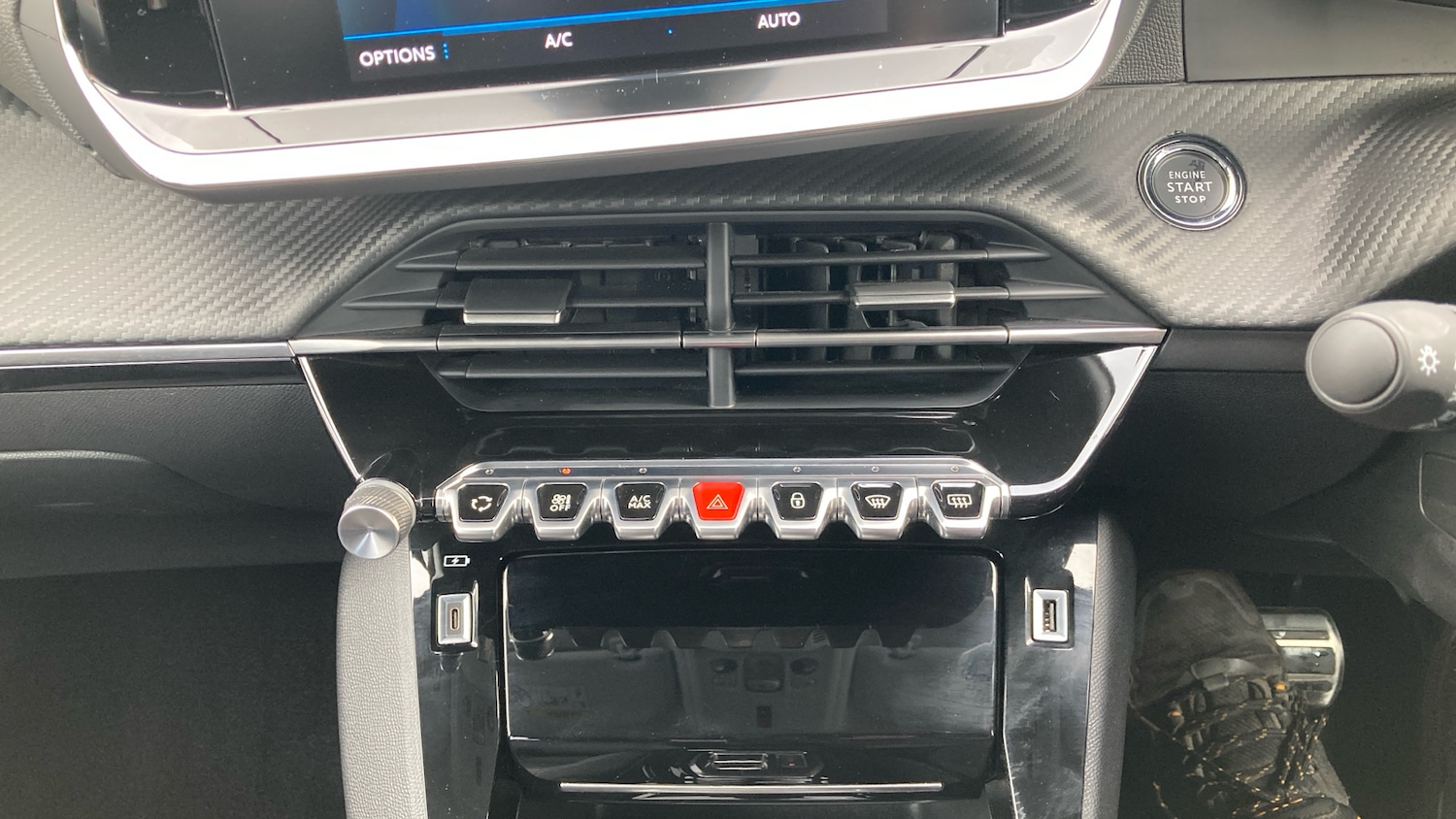 Used Peugeot 208 2023 for sale - 78018185: Photo 28