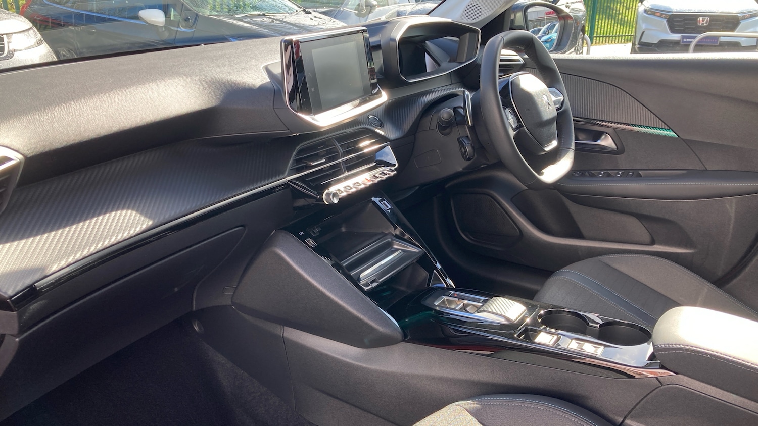 Used Peugeot 208 2023 for sale - 78018185: Photo 9