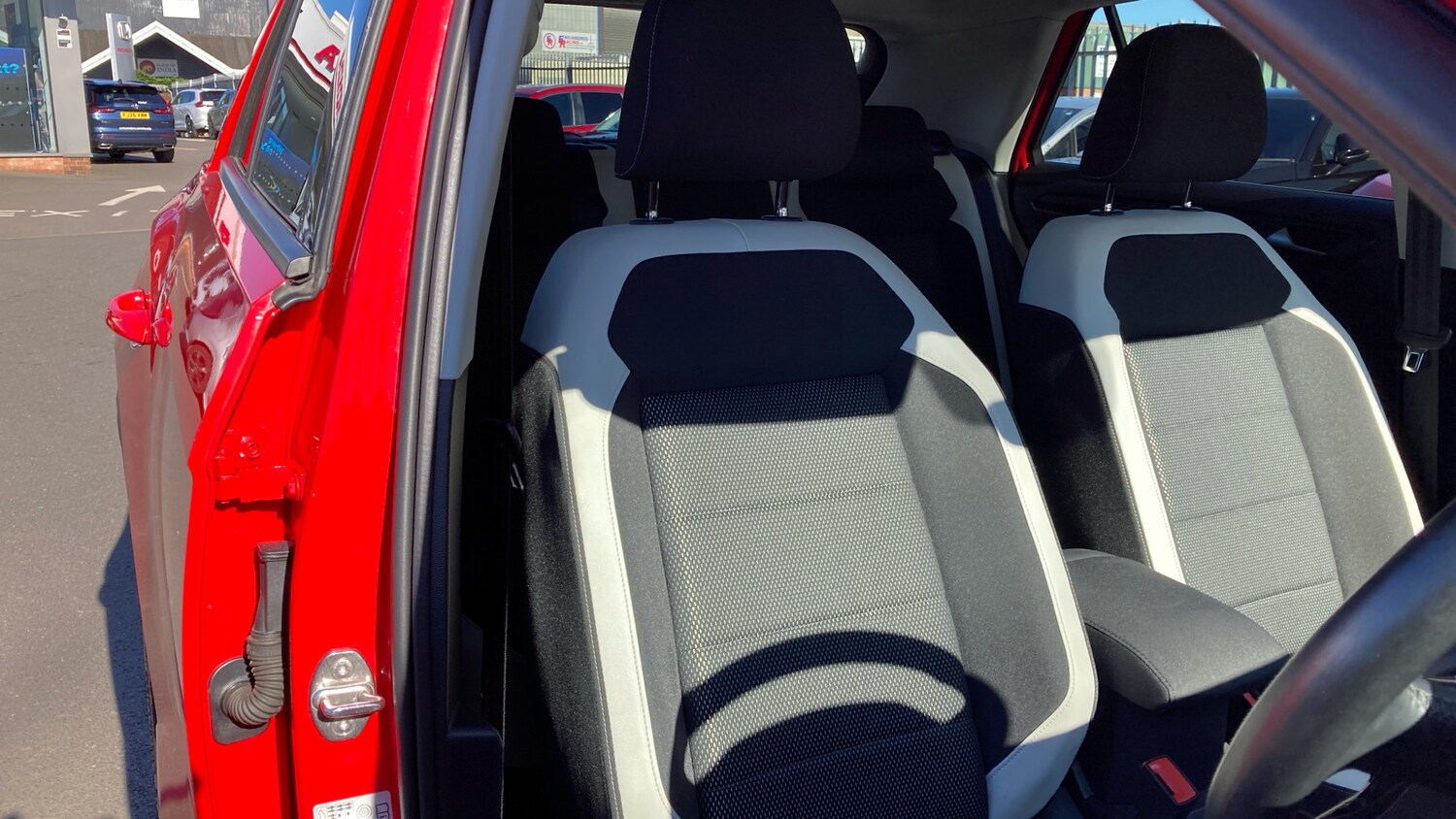 Used Volkswagen T-Roc 2021 for sale - 78149848: Photo 37