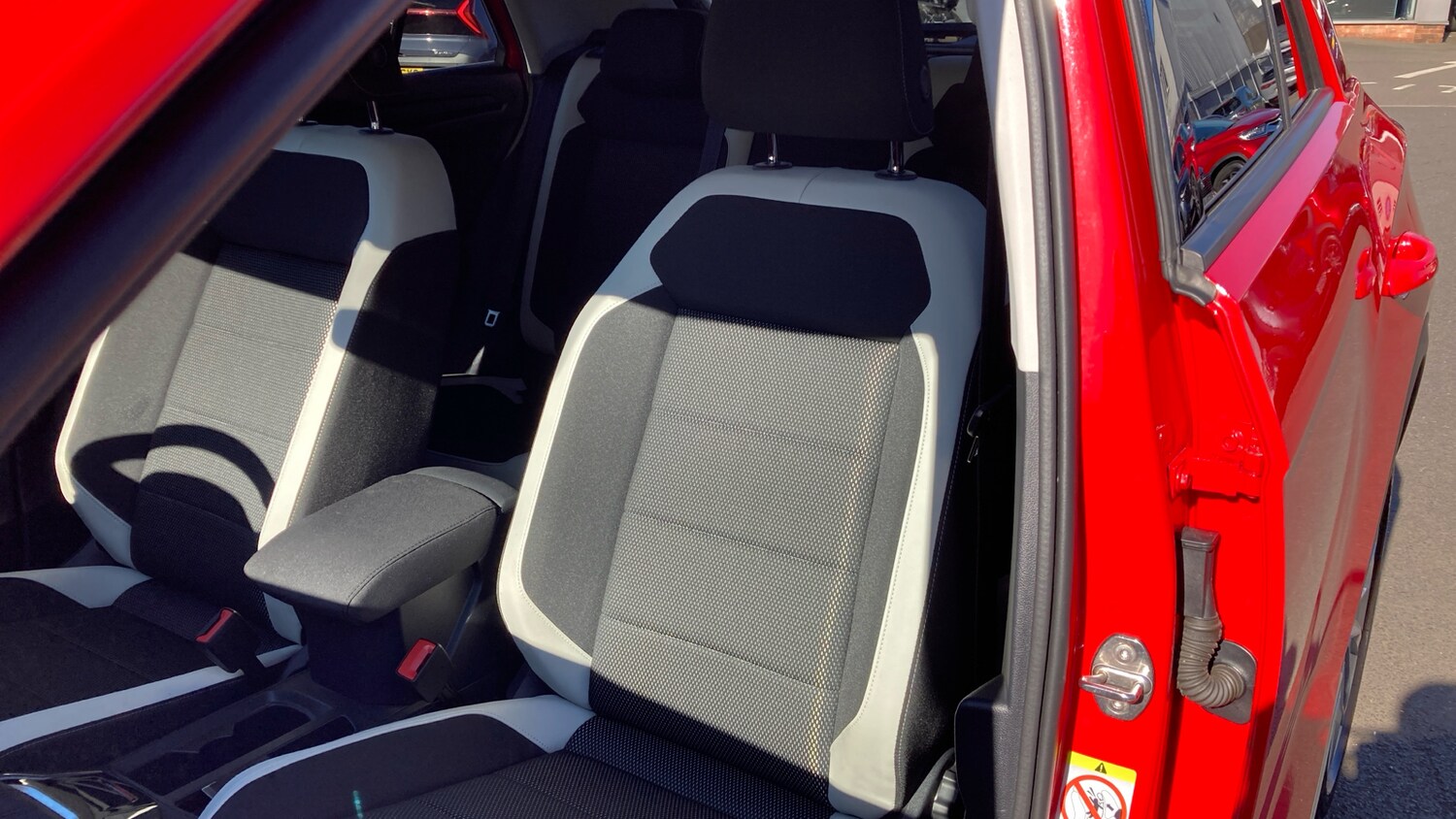 Used Volkswagen T-Roc 2021 for sale - 78149848: Photo 48