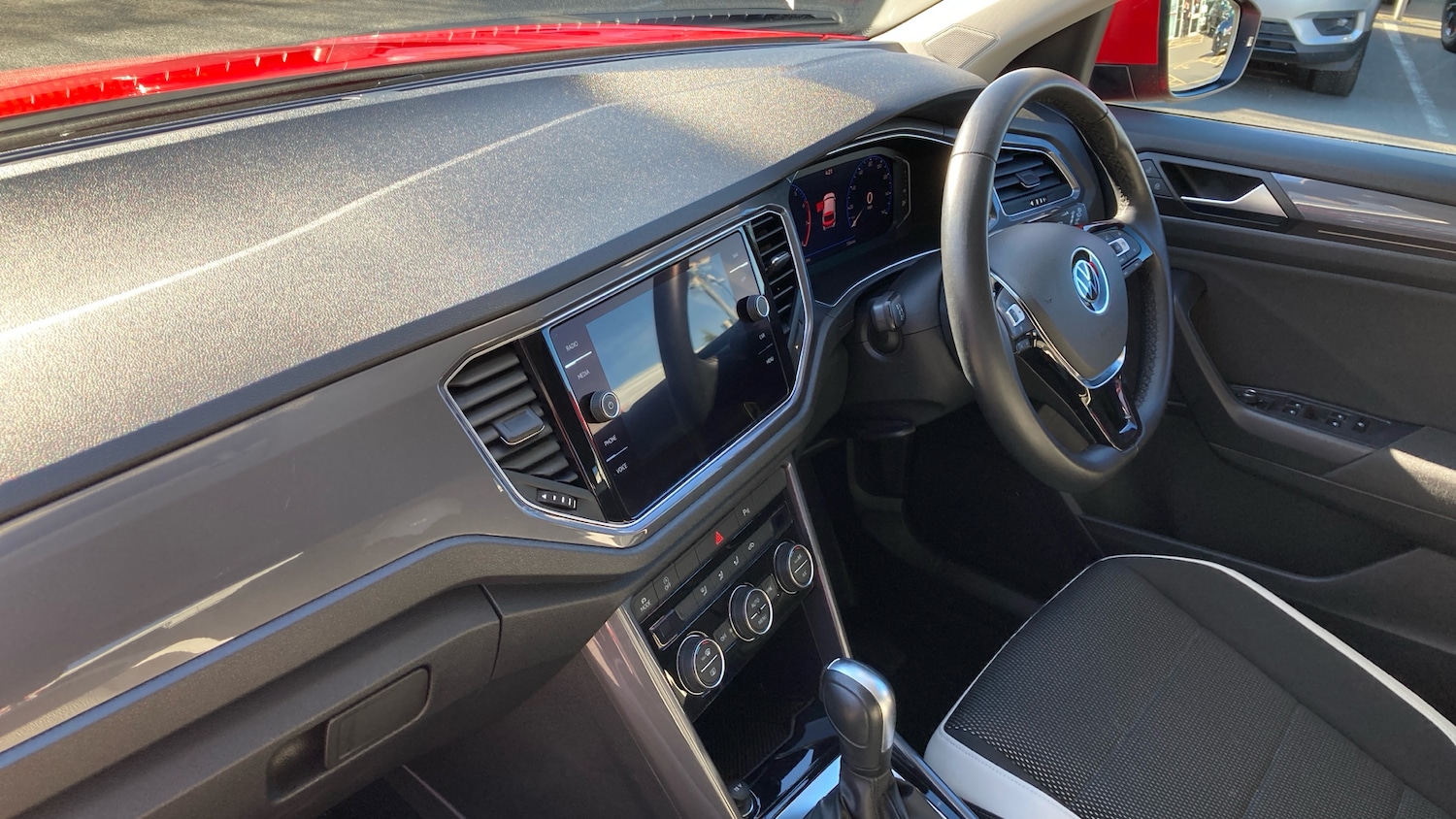 Used Volkswagen T-Roc 2021 for sale - 78149848: Photo 9