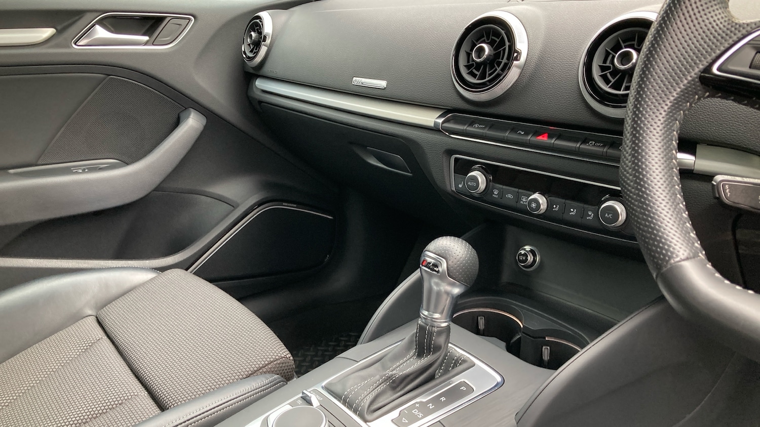 Used Audi A3 2020 for sale - 76302102: Photo 14
