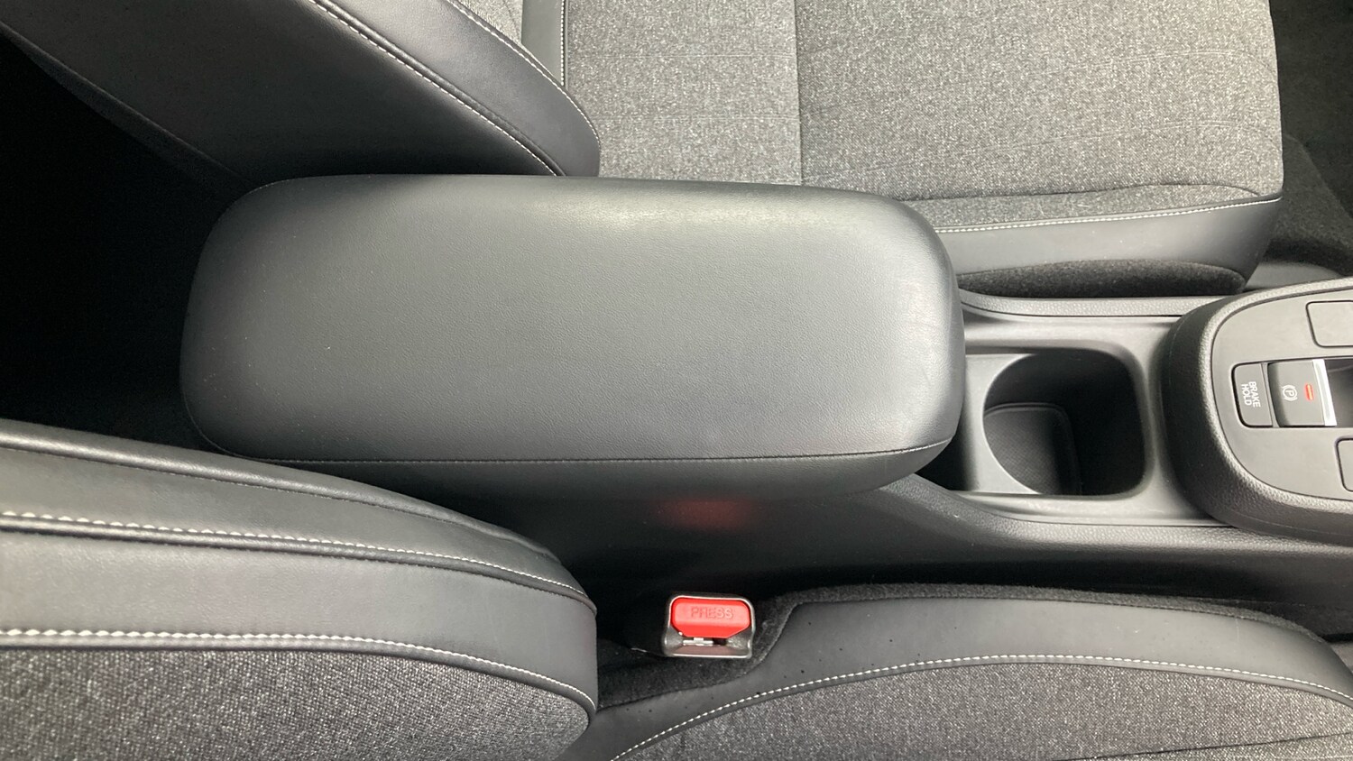 Used Honda Jazz 2023 for sale - 77997520: Photo 20