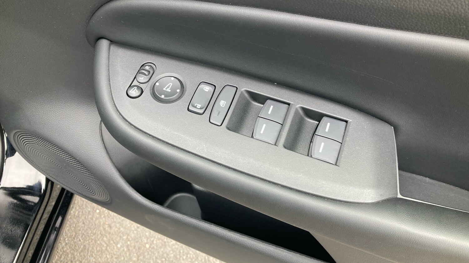 Used Honda Jazz 2023 for sale - 77997520: Photo 29