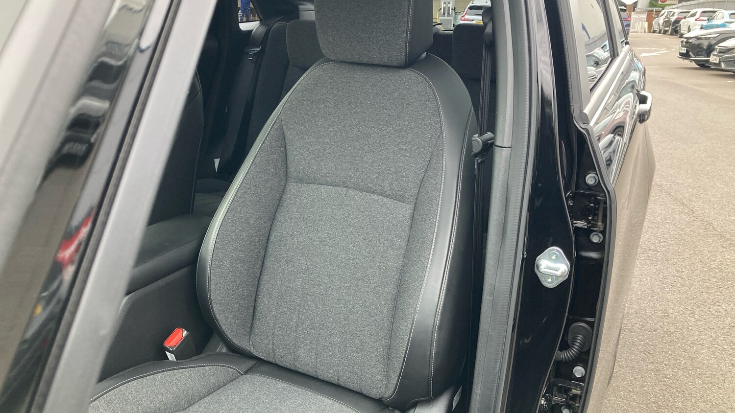 Used Honda Jazz 2023 for sale - 77997520: Photo 41