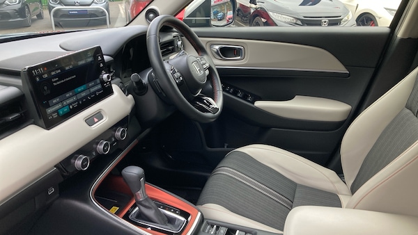 Used Honda HR-V 2022 for sale - 76252548: Photo 2