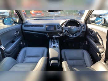 Used Honda HR-V 2020 for sale - 78433370: Photo