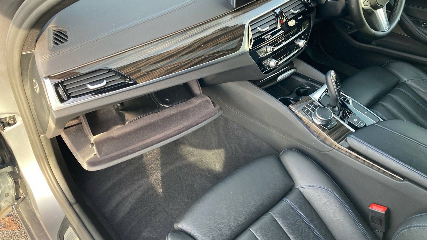 Used BMW 5 Series 2018 for sale - 77228108: Photo 79