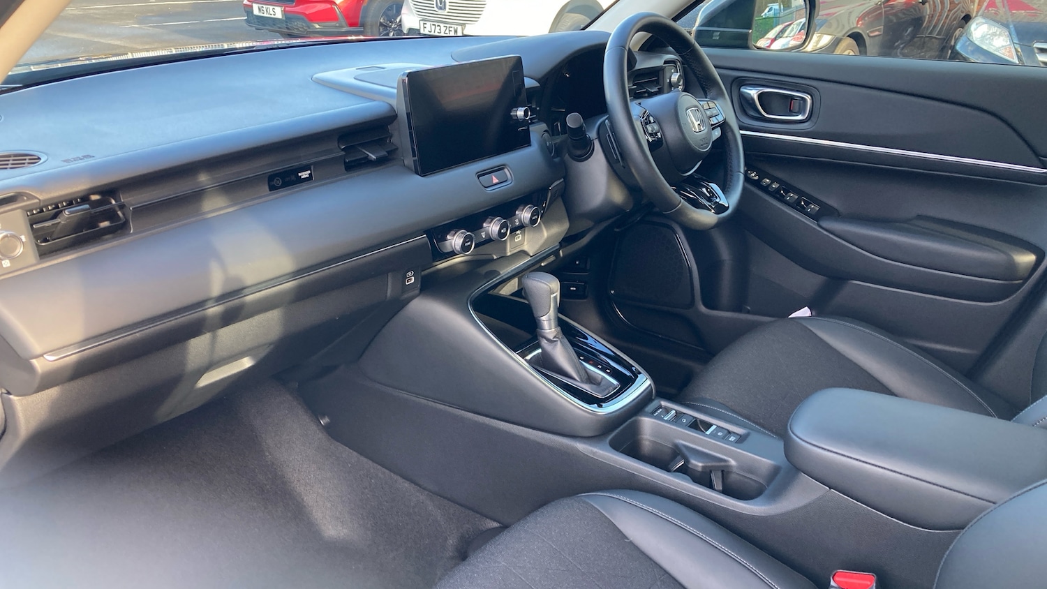 Used Honda HR-V 2023 for sale - 77779002: Photo 2