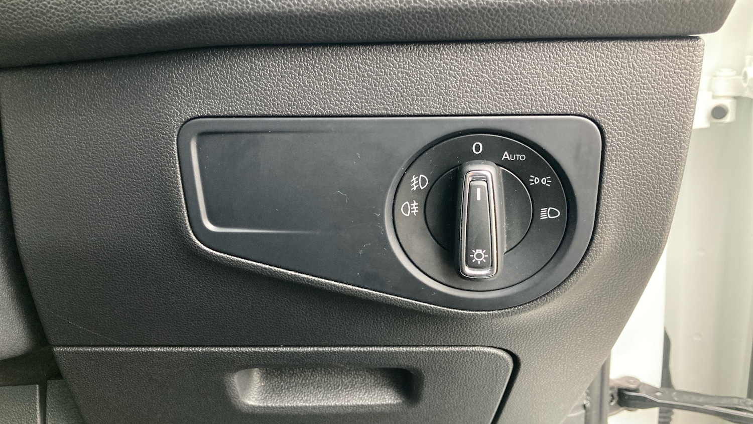 Used Volkswagen Tiguan 2019 for sale - 77776177: Photo 63