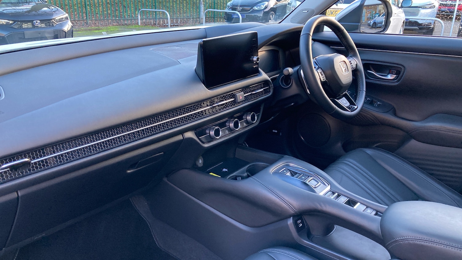 Used Honda ZR-V 2025 for sale - 76907650: Photo 2