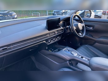 Used Honda ZR-V 2025 for sale - 76907650: Photo