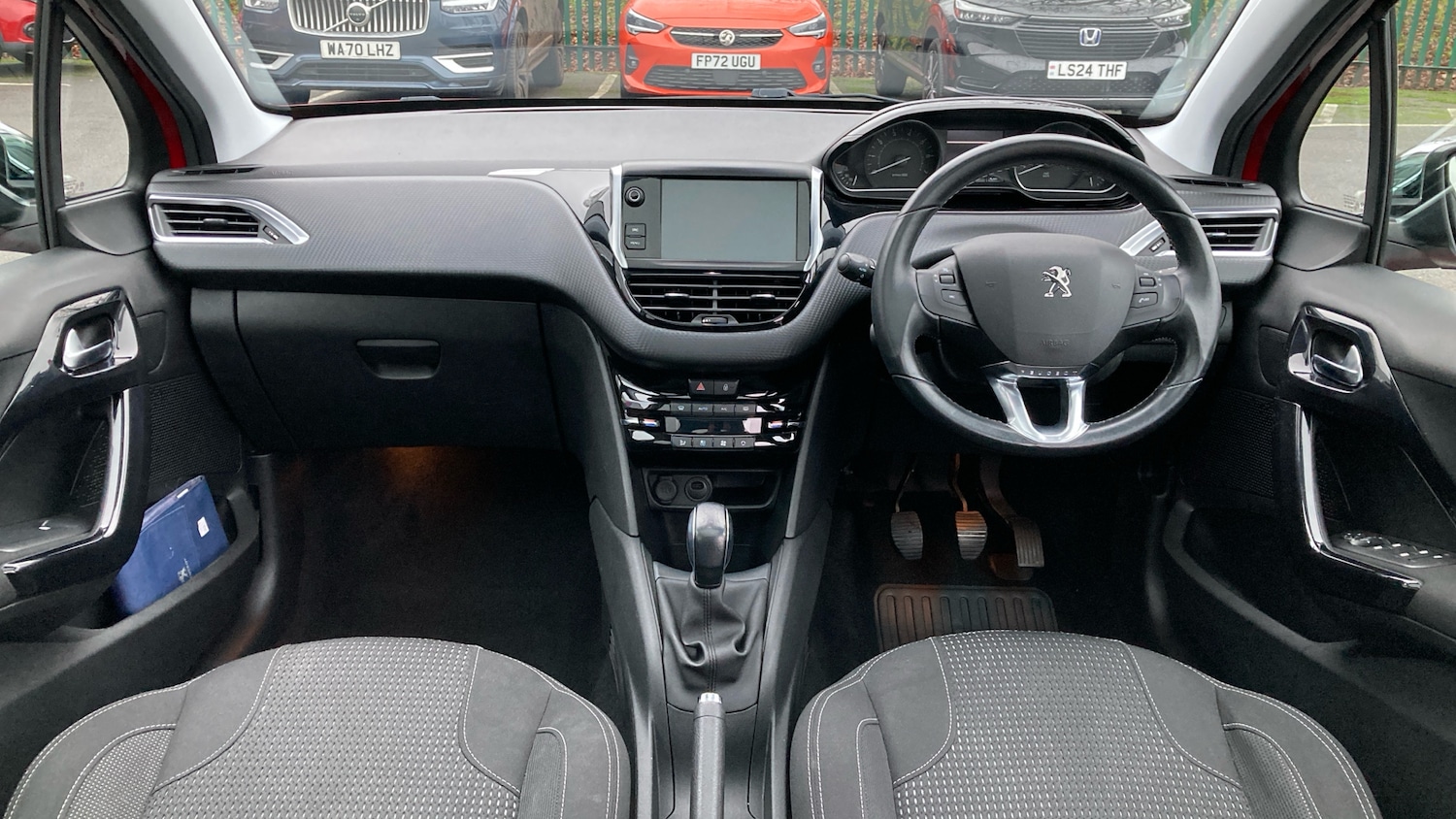 Used Peugeot 208 2019 for sale - 77027821: Photo 10