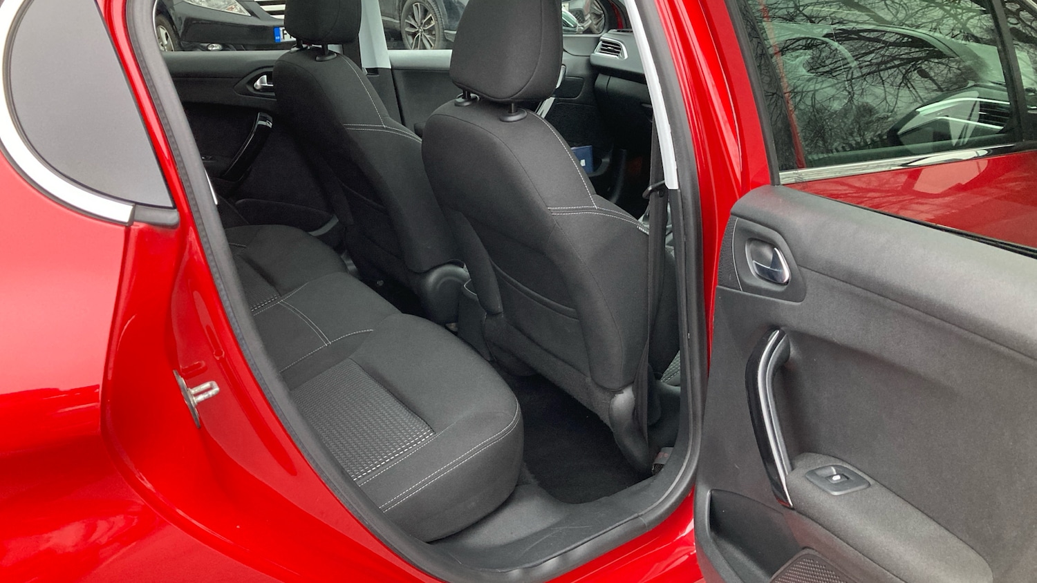 Used Peugeot 208 2019 for sale - 77027821: Photo 40