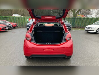 Used Peugeot 208 2019 for sale - 77027821: Photo