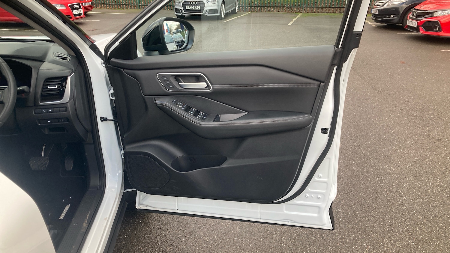 Used Nissan X-Trail 2024 for sale - 77297066: Photo 50