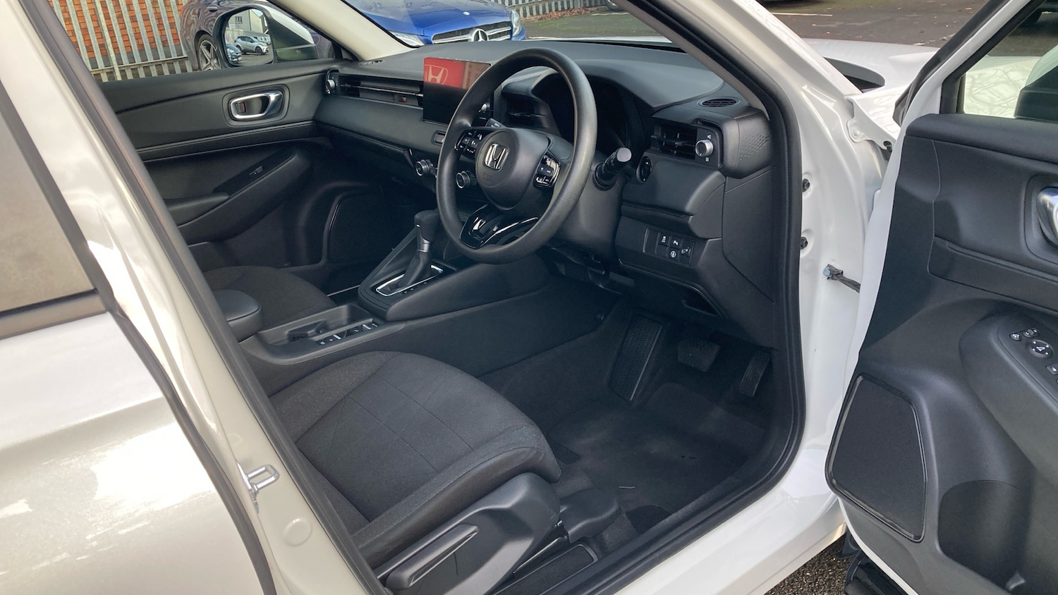 Used Honda HR-V 2022 for sale - 76877749: Photo 30