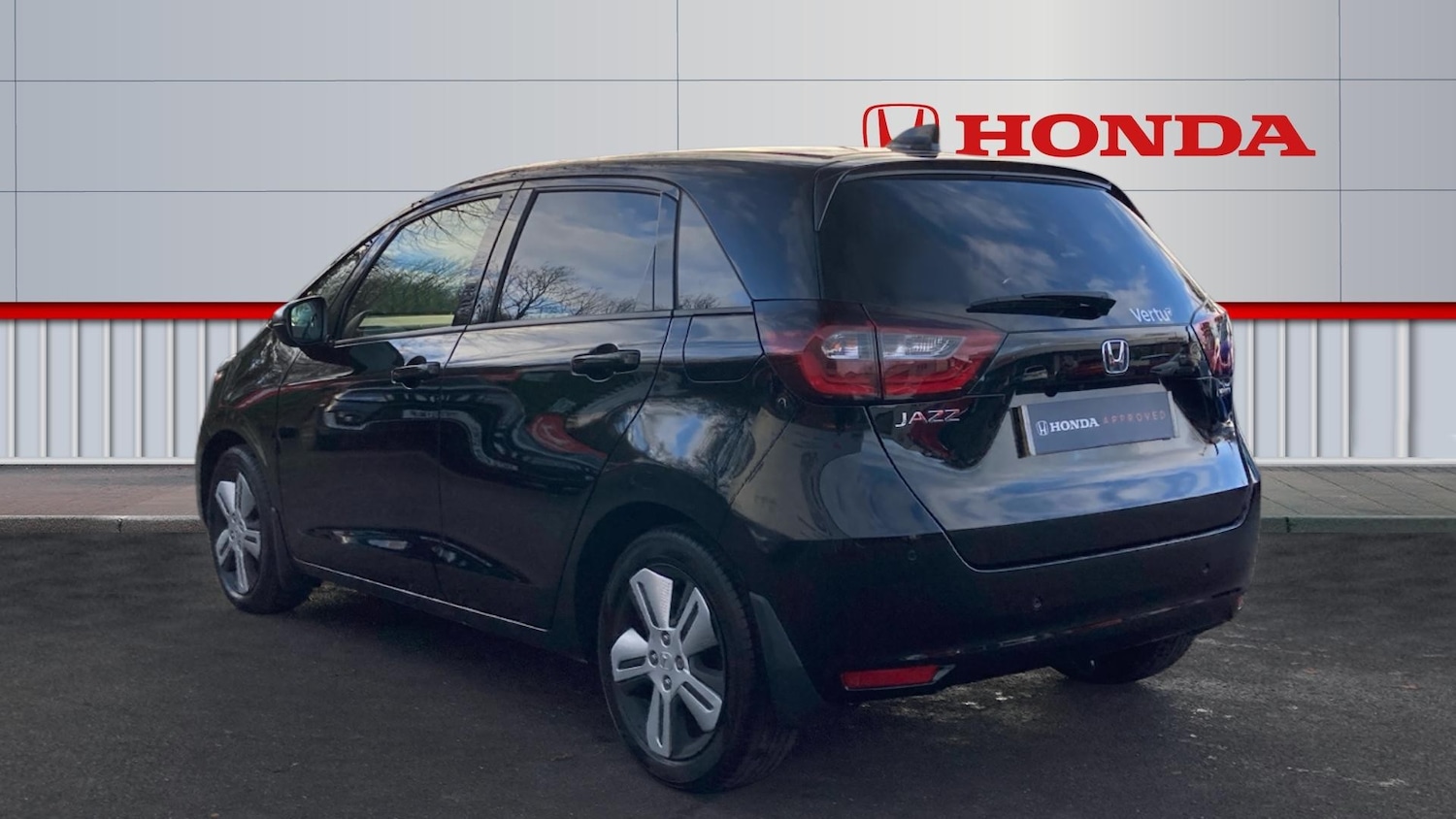 Used Honda Jazz 2021 for sale - 76932118: Photo 3