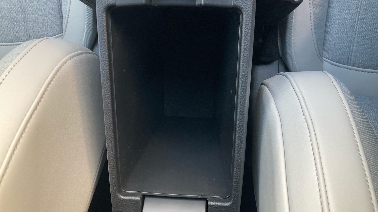 Used Honda Jazz 2021 for sale - 76932118: Photo 30