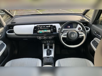 Used Honda Jazz 2021 for sale - 76932118: Photo