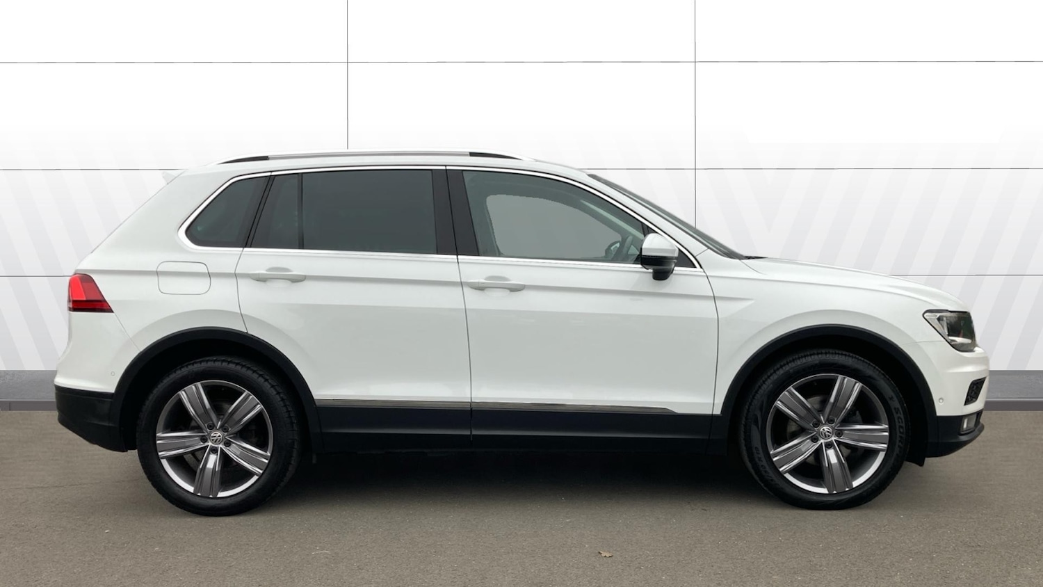 Used Volkswagen Tiguan 2019 for sale - 77603595: Photo 5