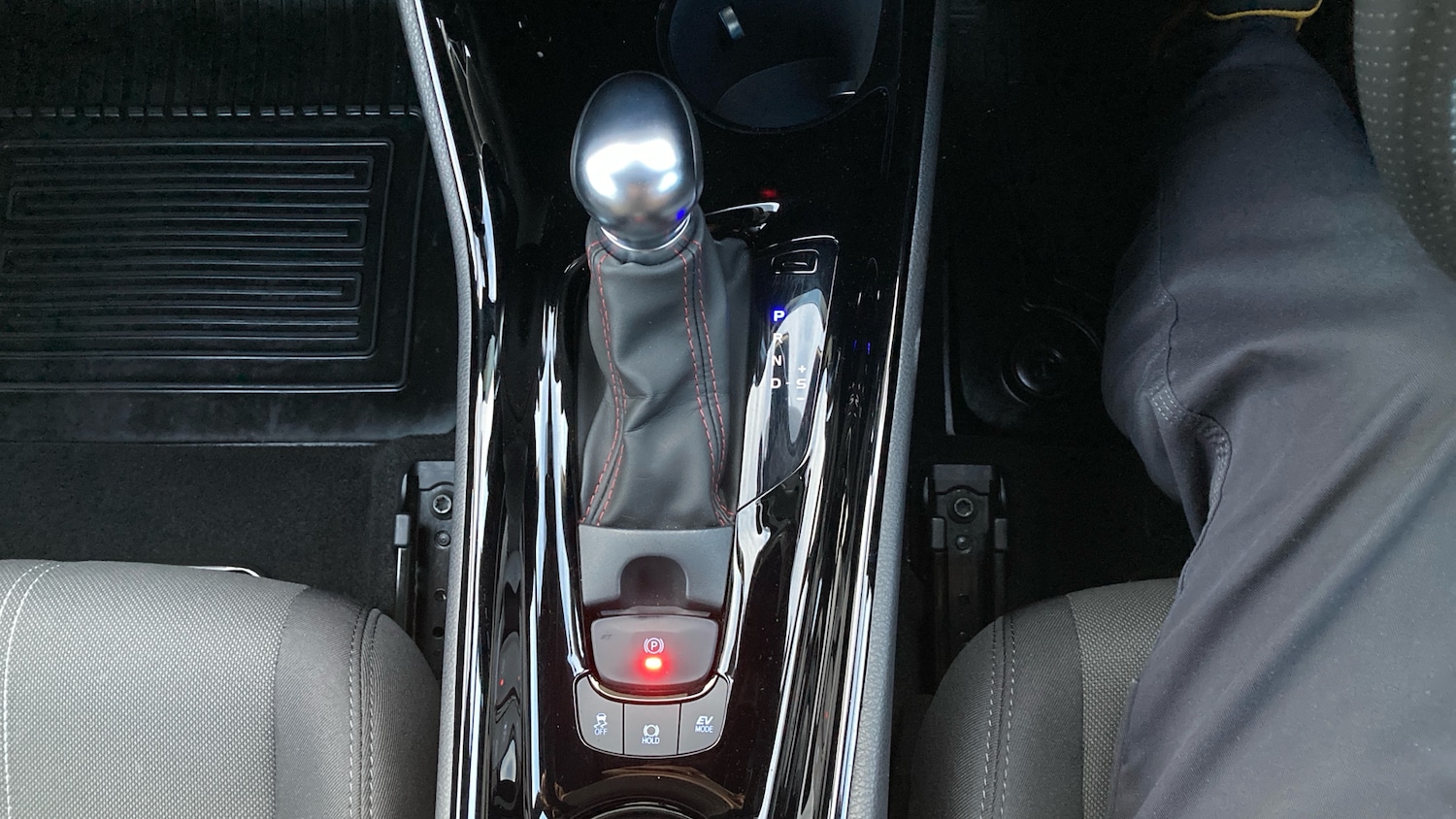 Used Toyota C-HR 2022 for sale - 76908495: Photo 31