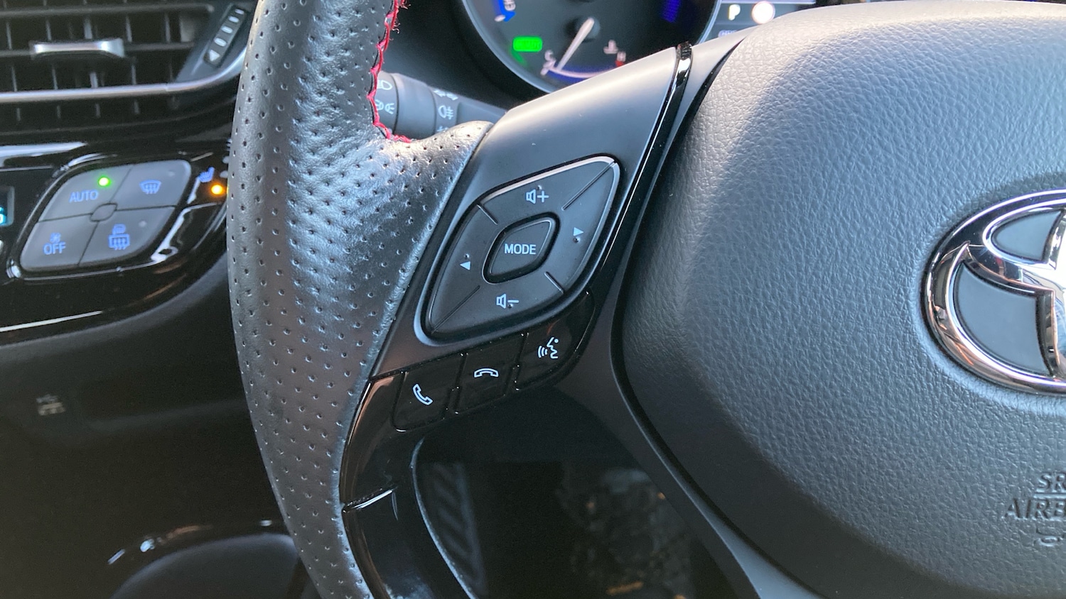 Used Toyota C-HR 2022 for sale - 76908495: Photo 34