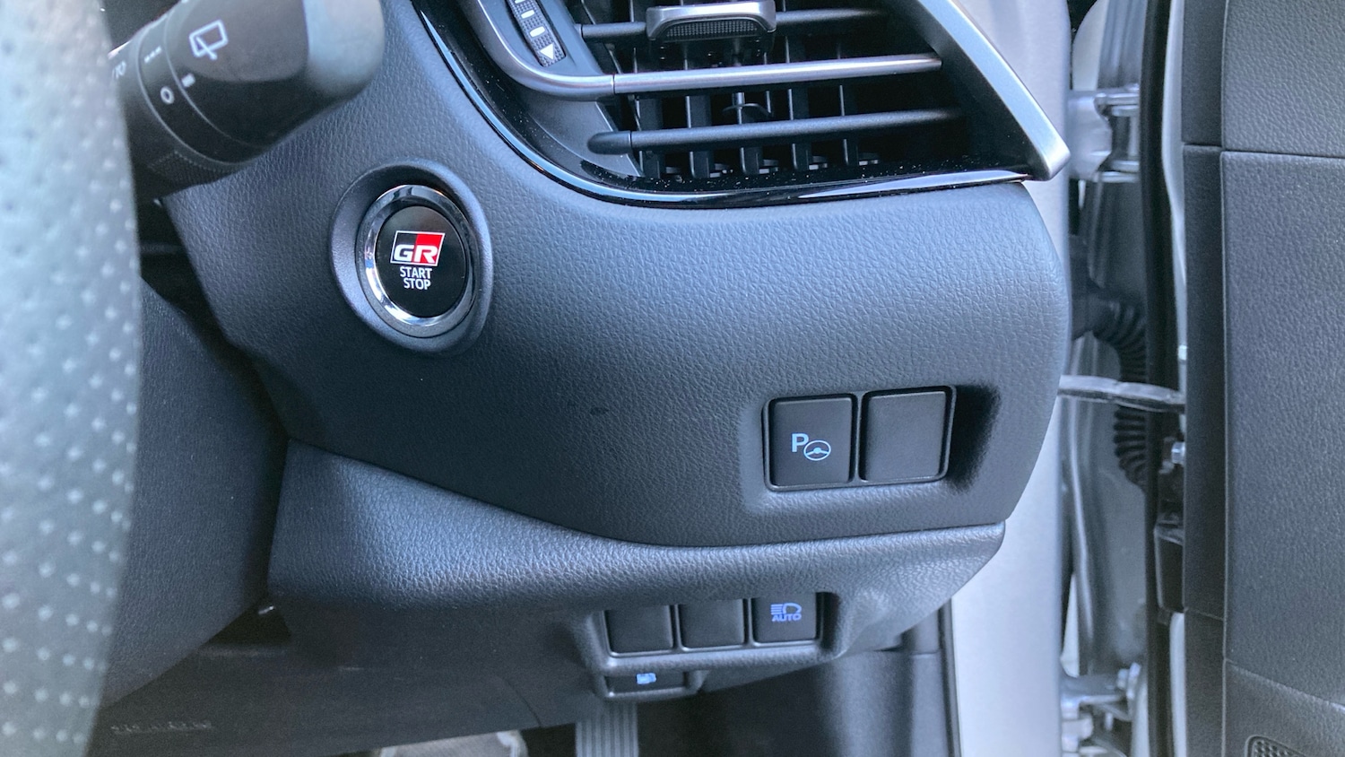 Used Toyota C-HR 2022 for sale - 76908495: Photo 39