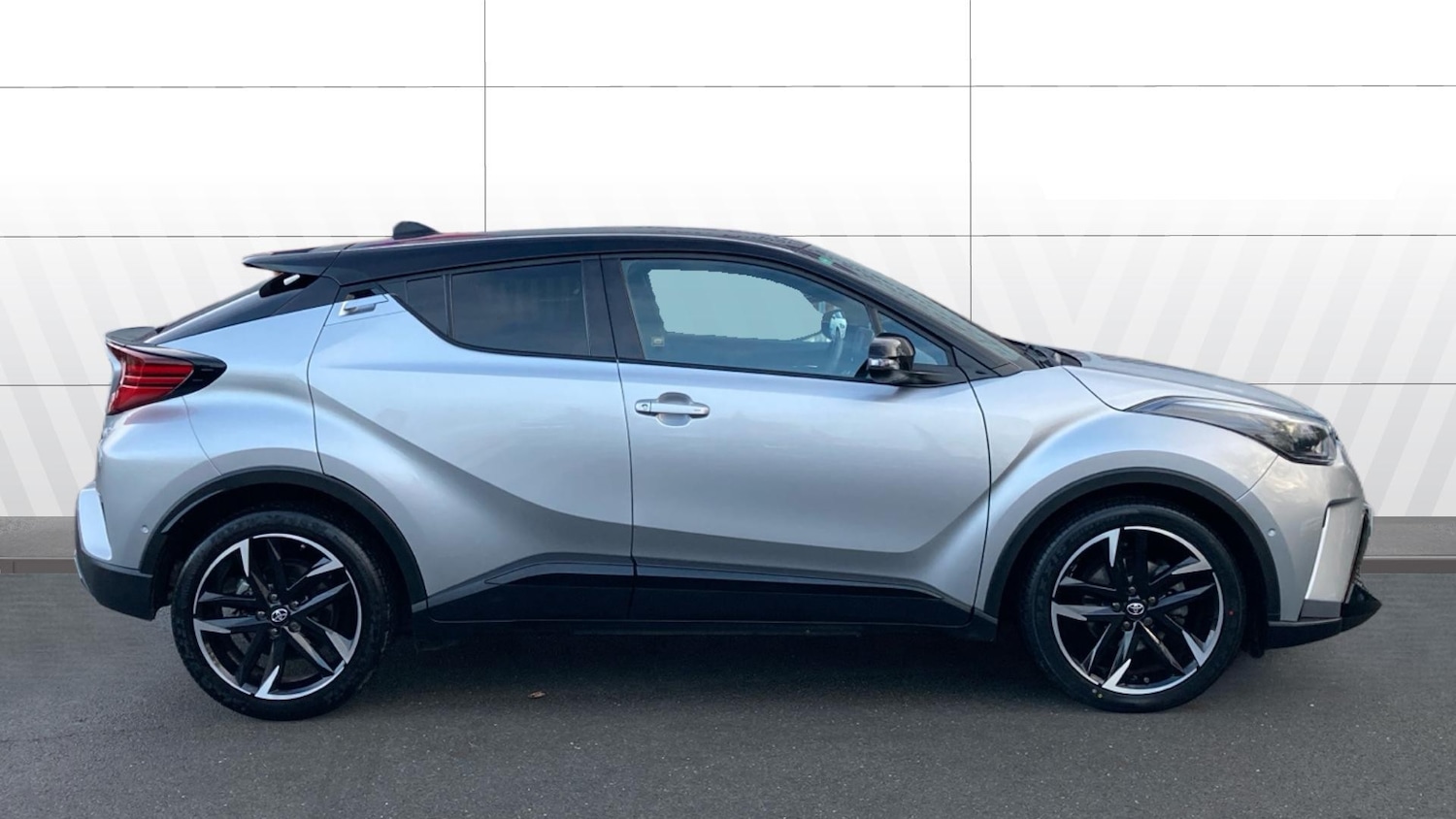 Used Toyota C-HR 2022 for sale - 76908495: Photo 5