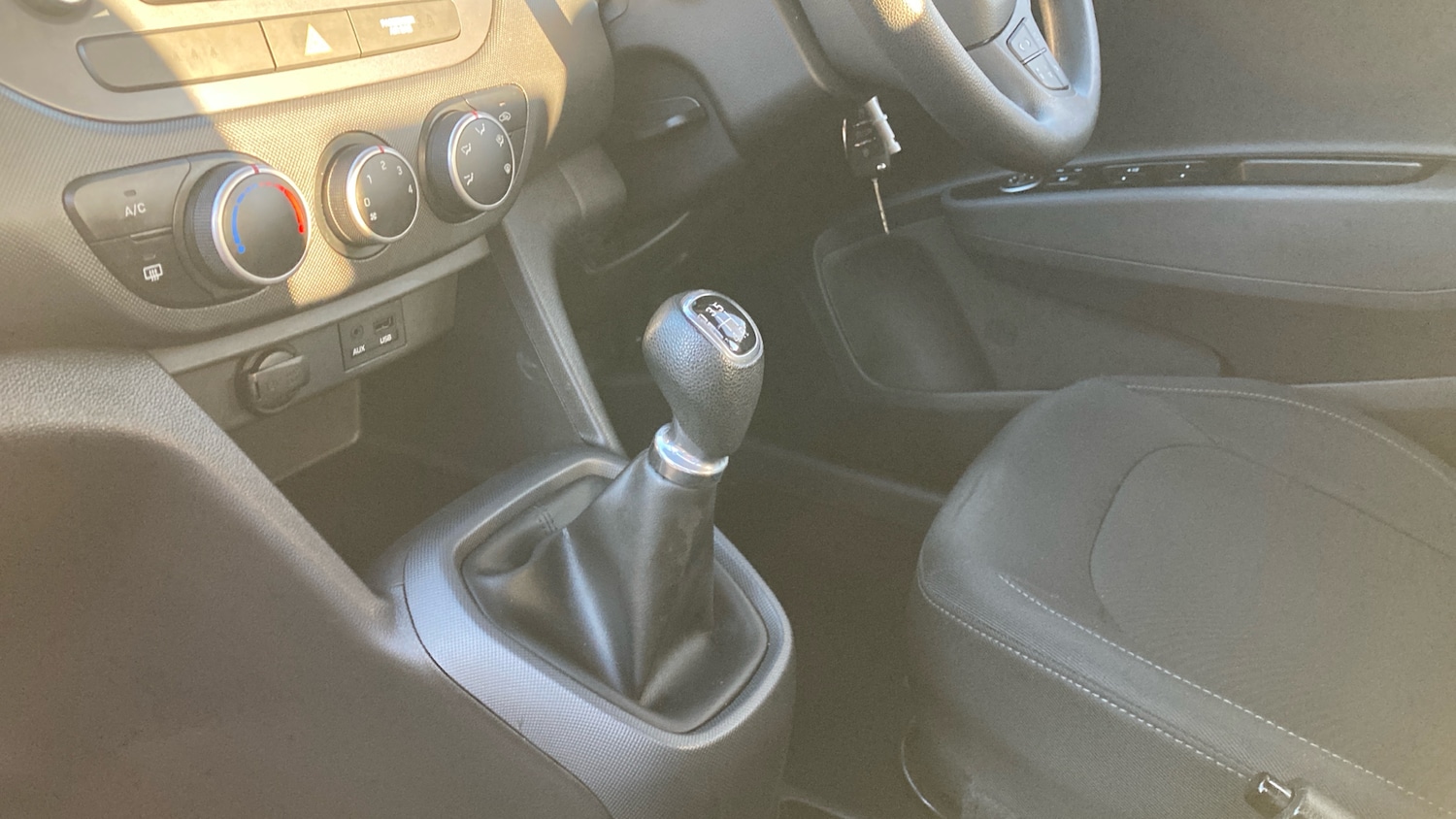 Used Hyundai i10 2017 for sale - 76765055: Photo 13