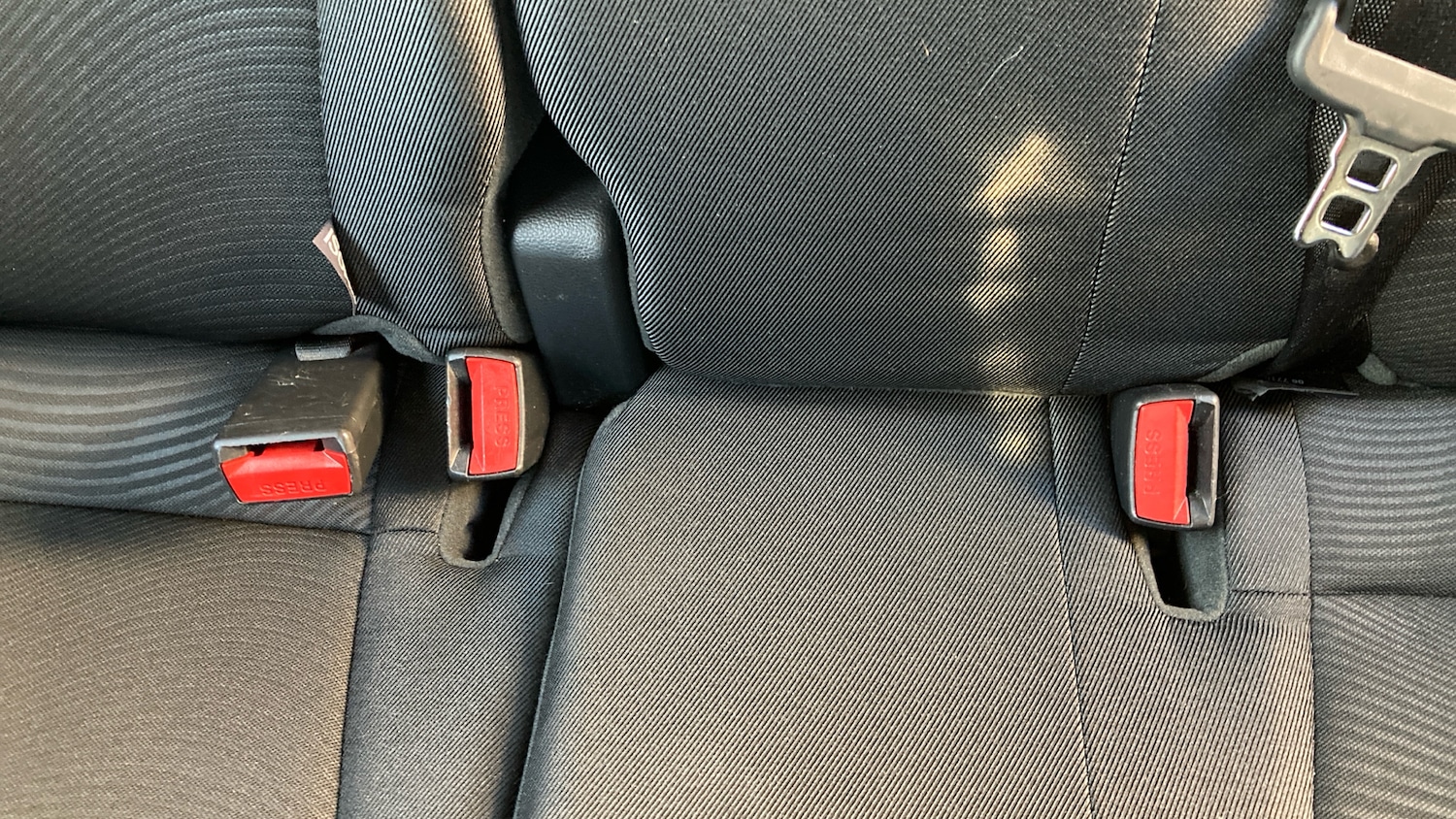 Used Hyundai i10 2017 for sale - 76765055: Photo 17