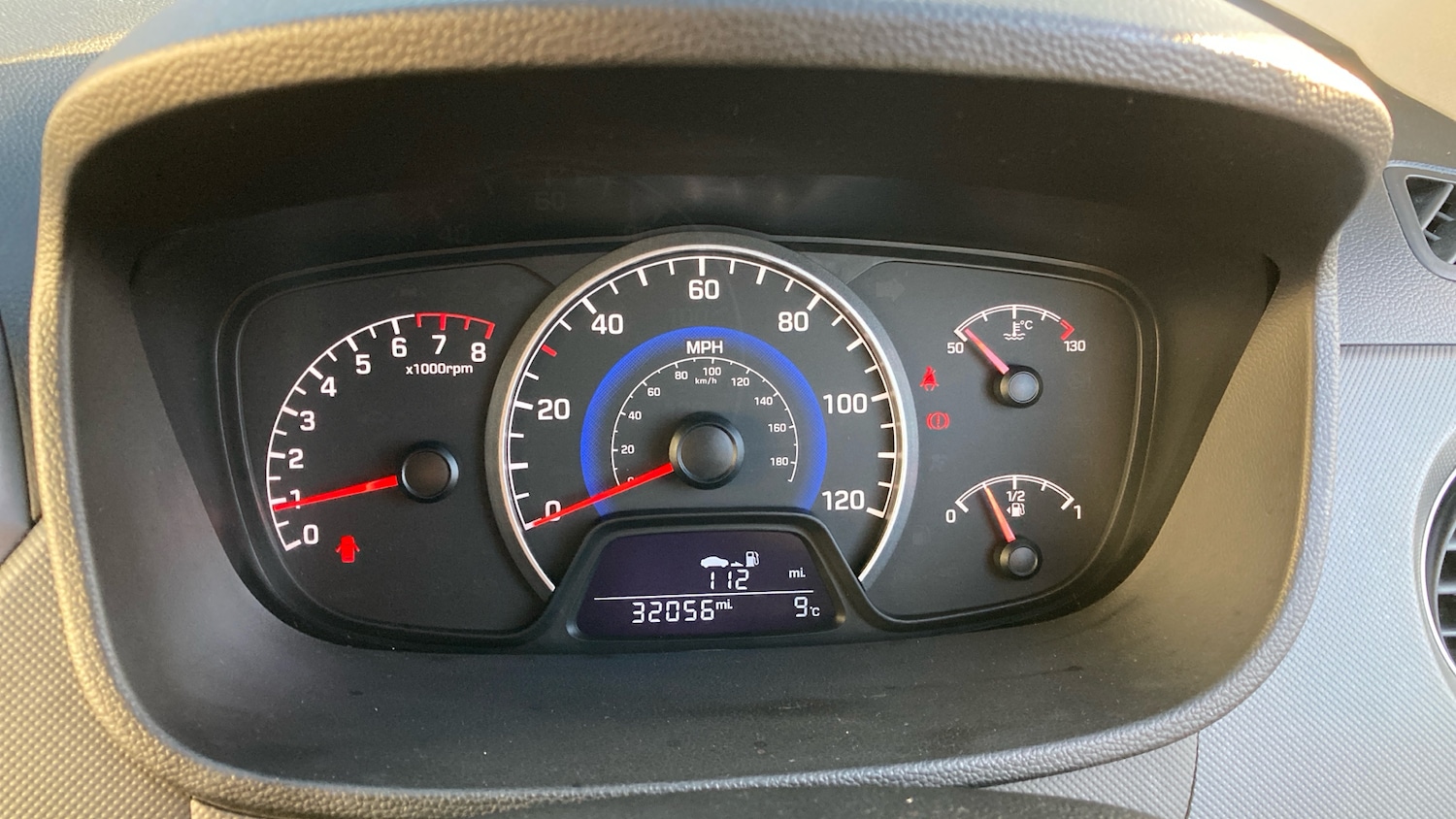 Used Hyundai i10 2017 for sale - 76765055: Photo 18