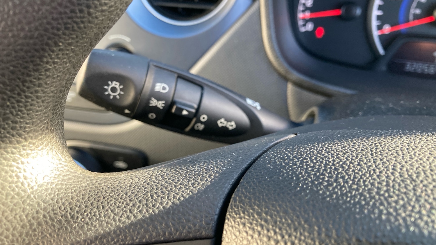 Used Hyundai i10 2017 for sale - 76765055: Photo 23