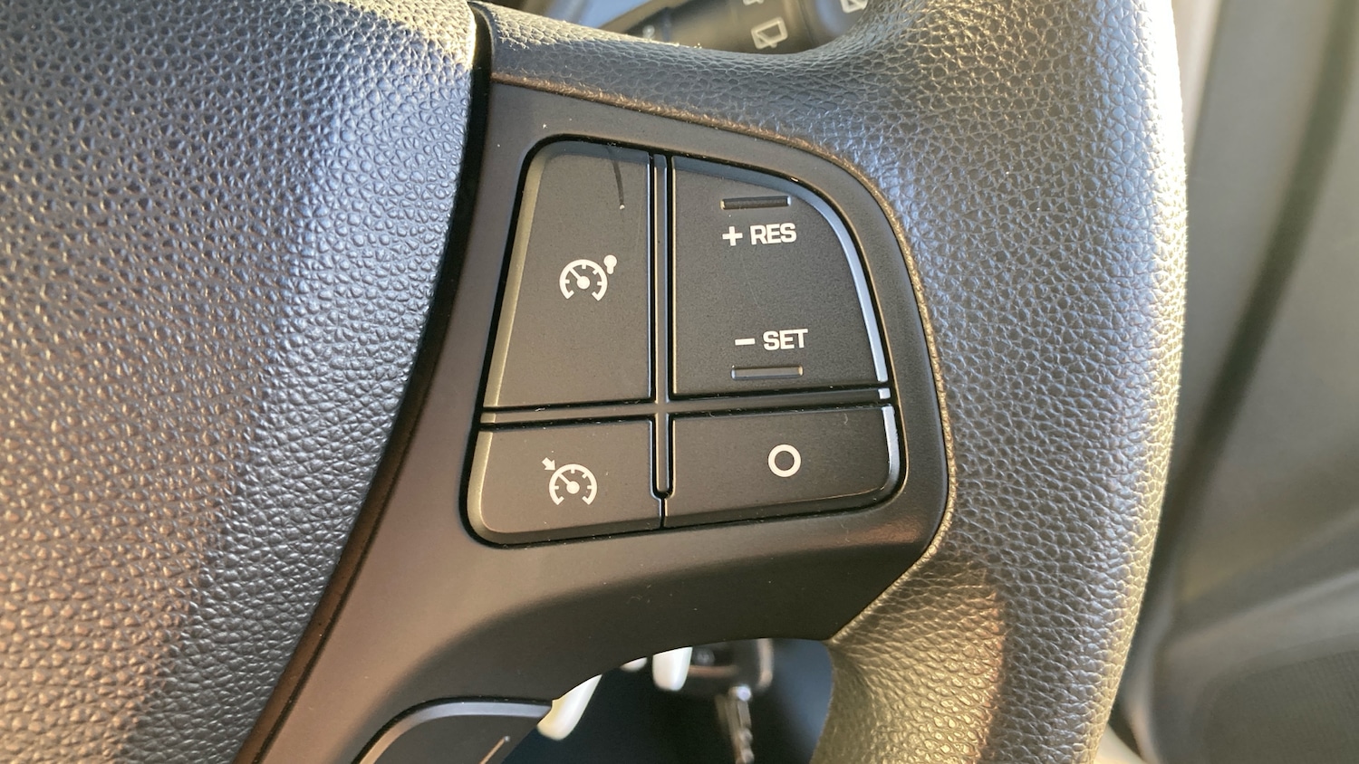 Used Hyundai i10 2017 for sale - 76765055: Photo 24