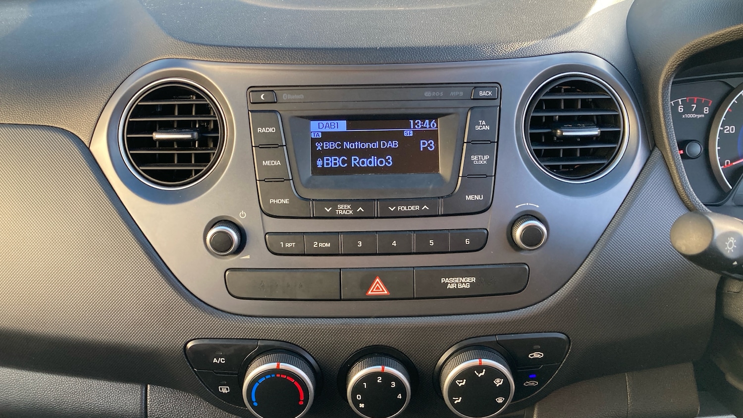 Used Hyundai i10 2017 for sale - 76765055: Photo 33