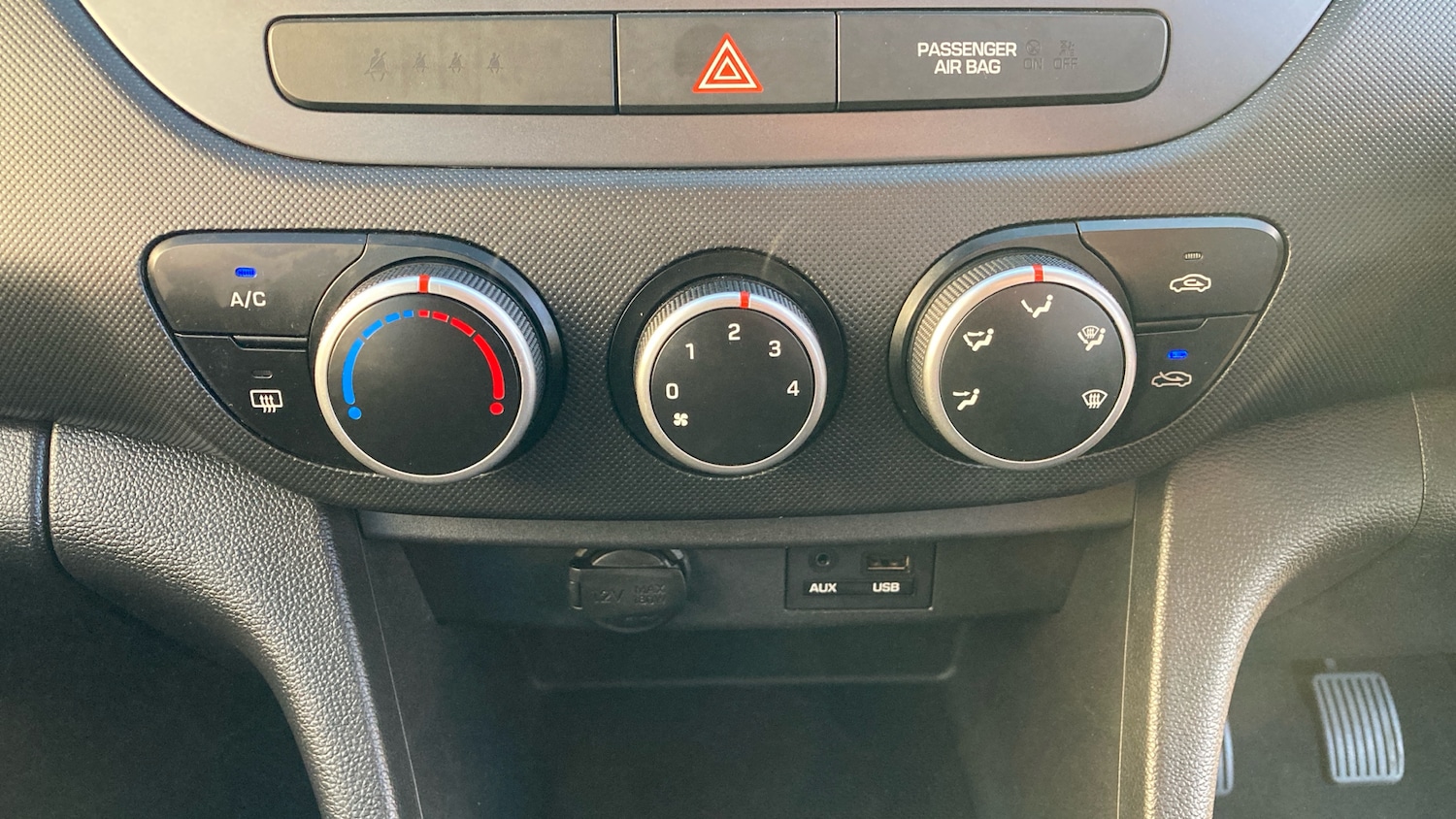 Used Hyundai i10 2017 for sale - 76765055: Photo 34