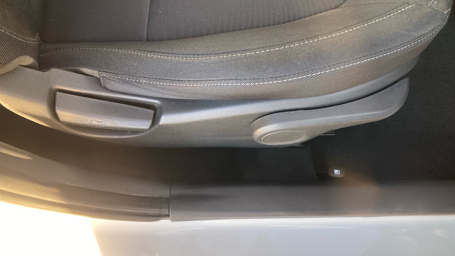 Used Hyundai i10 2017 for sale - 76765055: Photo 42