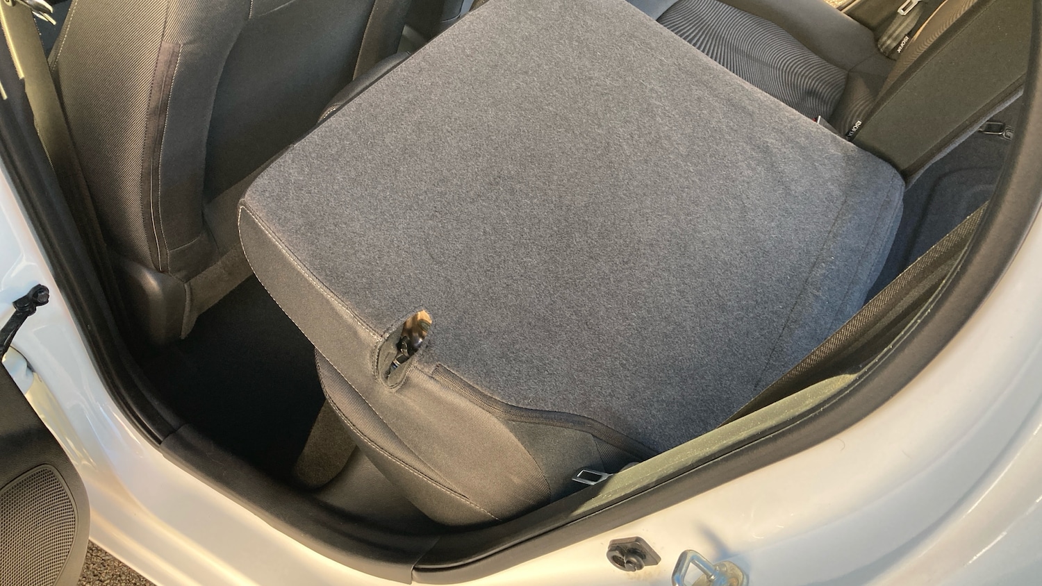 Used Hyundai i10 2017 for sale - 76765055: Photo 45